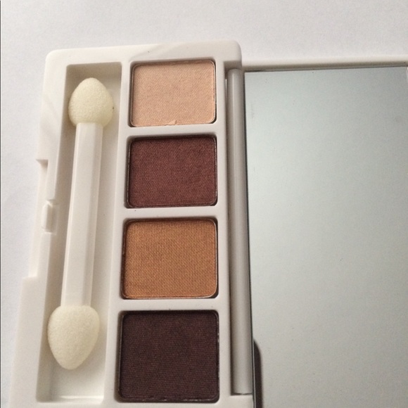 Clinique Other - Clinique eyeshadow palette